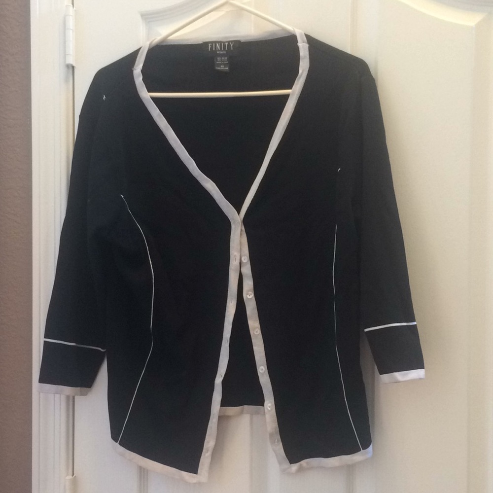 FINAL MARKDOWN Ladies finity cardigan 1x
